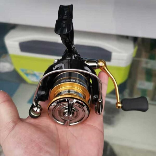 DAIWA CROSSFIRE LT Spinning Fishing Reel 1000-6000 ABS 5-12KG - Image 4