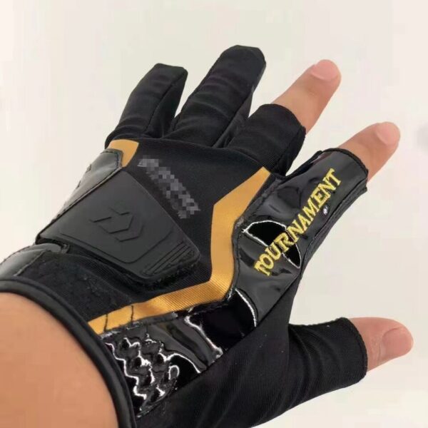 Daiwa Anti Slip Leather Fishing Gloves Finger Cut UV Protection - Image 7
