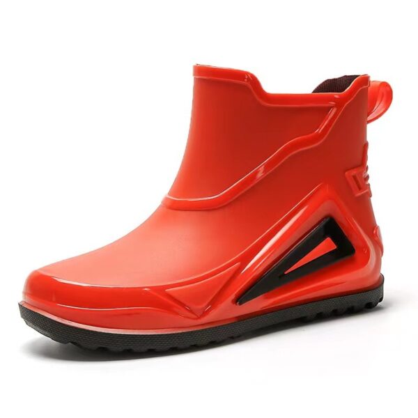 Fishing Shoes Men 2022 New Outdoor Non-slip Light Hiking Shoes Shaxi Fishing Rain Boots Durable Waterproof Rubber Fishing Shoes