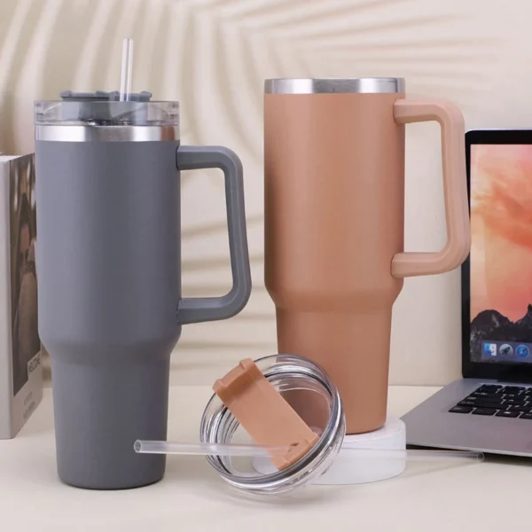 40 Oz Tumbler With Handle And Straw - Image 4