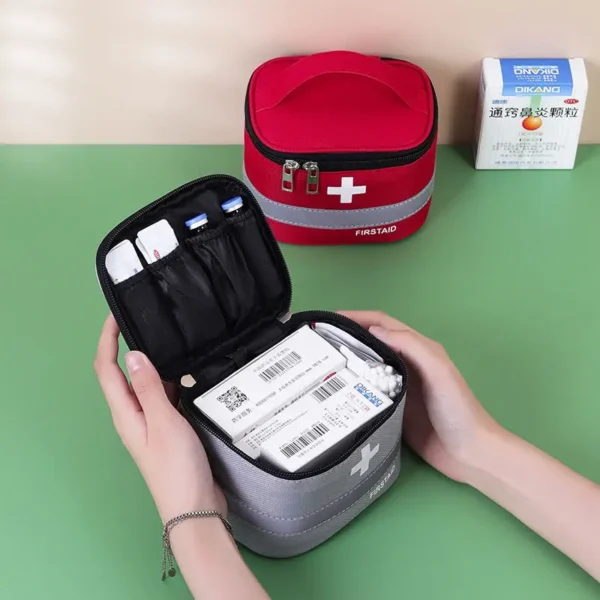 CARBOU's First Aid Medicine Storage Bag - Image 4