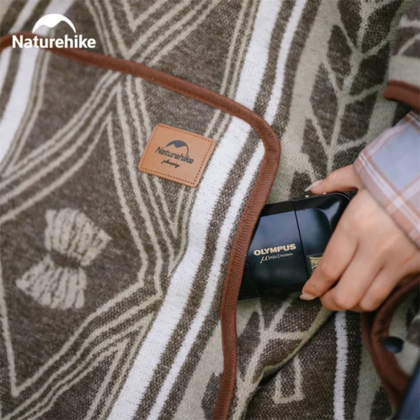Naturehike Camping Wearable Wool Shawl